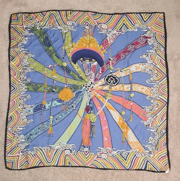 VINTAGE 70's - 90's FRENCH DESIGNER: LOUIS FERAUD HAND PRINTED SILK SCARF - Picture 7 of 7